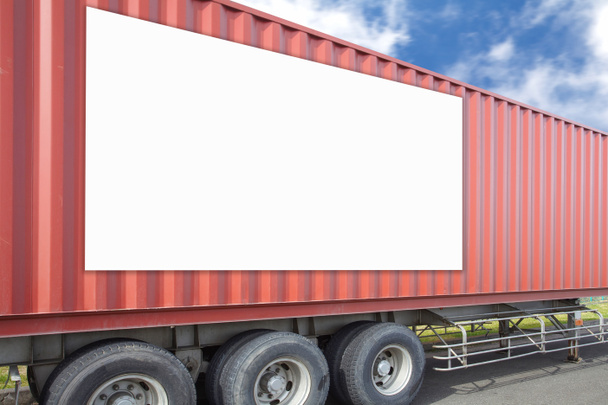 Camion carico container
 - Foto, immagini