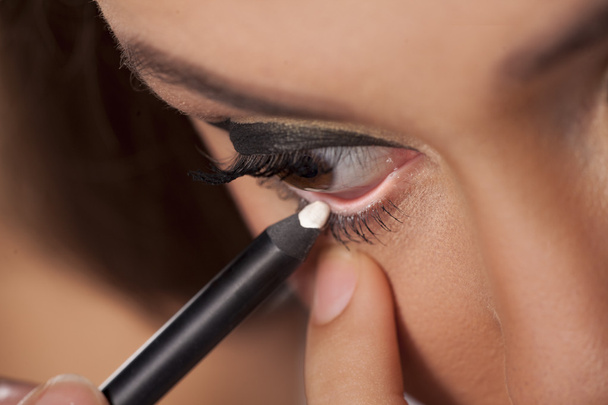 white eyeliner apply - Photo, Image