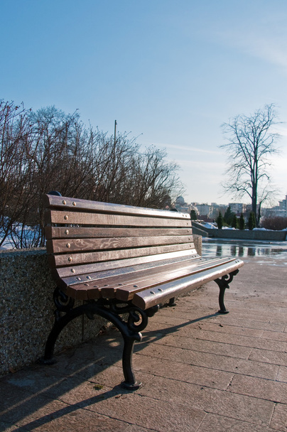 скамейка в парке - Фото, изображение