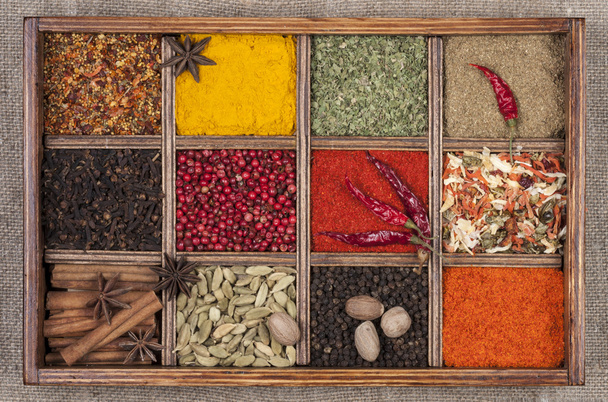 box of spices - Foto, afbeelding