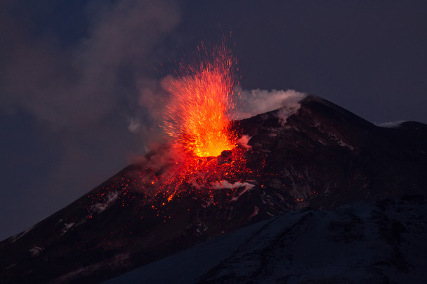 Vulkaanuitbarsting van de Etna - Foto, afbeelding