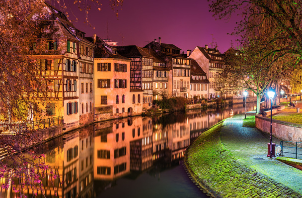 The Ill river in Petite France area, Strasbourg - Photo, Image
