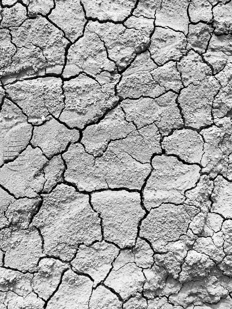 Сухая почва
 - Фото, изображение