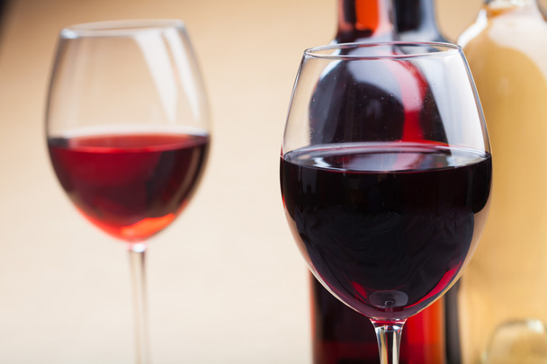 jogo de vinho em copos
 - Foto, Imagem