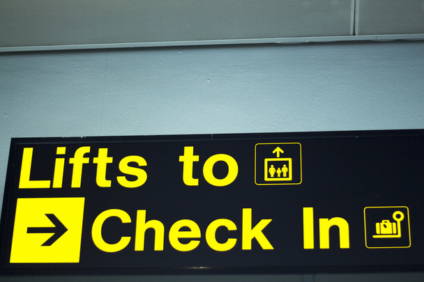 Flughafen Informationen Check-in Zeichen Licht - Foto, Bild