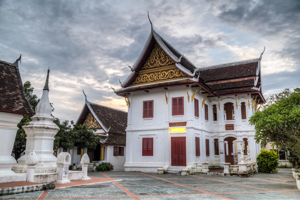 Templo de Wat Kili em Luang Prabang, Laos
 - Foto, Imagem