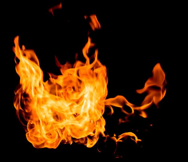 Feuer Flammen auf einem schwarzen - Foto, Bild