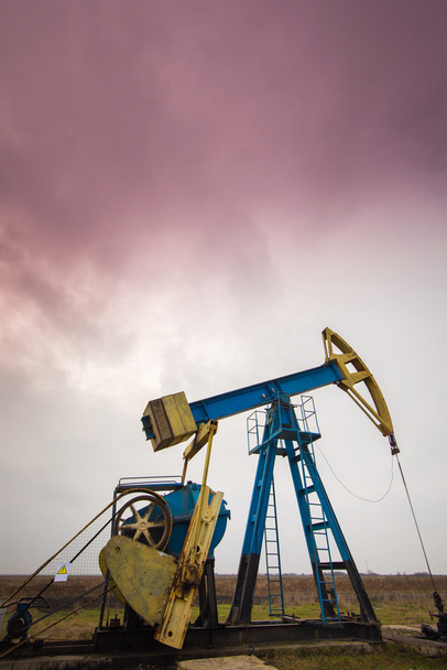 Teollisuuden maisema öljy ja kaasu hyvin
 - Valokuva, kuva