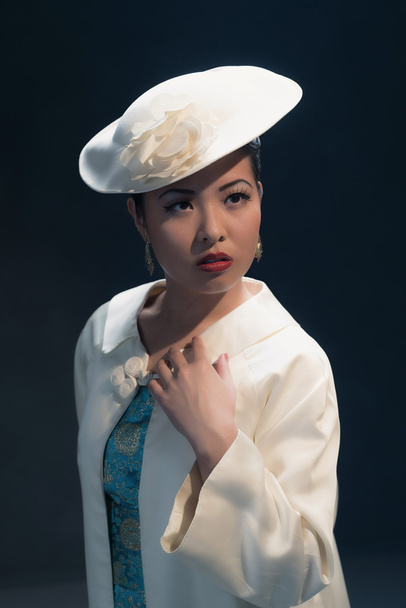 Elegante retro 1940 asiático moda mujer
. - Foto, Imagen