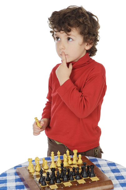 rozkošný chlapec hraje šachy - Fotografie, Obrázek