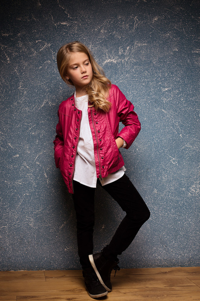 Girl in white shirt and pink jacket - Foto, Imagen