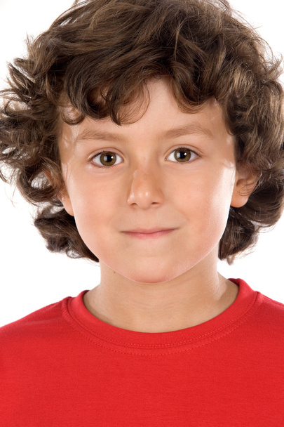 πορτρέτο του ένα όμορφο αγόρι με κόκκινο πουκάμισο - Φωτογραφία, εικόνα