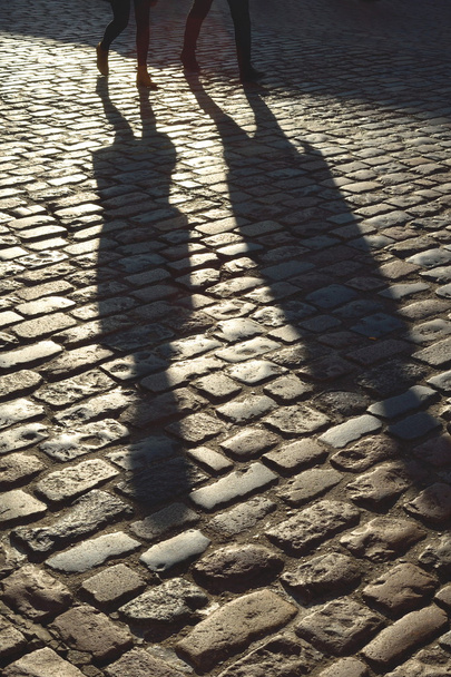 Σκιές ζευγάρι περπάτημα - Φωτογραφία, εικόνα