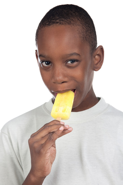 kinderen eten ijs citroen - Foto, afbeelding