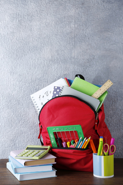 Backpack with school supplies  - Valokuva, kuva