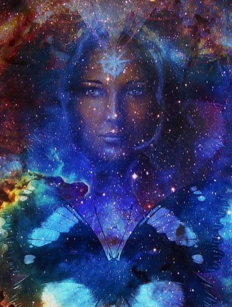 Женщина Гуднес, лев и бабочка в космосе с галактиками и звездами. портрет профиля, зрительный контакт
. - Фото, изображение