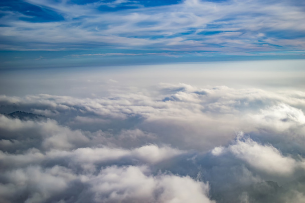 Нові хмари в небі
 - Фото, зображення