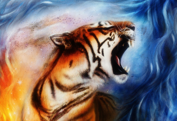 Tygrys łagodny portret. kolaż komputera. Streszczenie tło kolor. Koncepcja zwierząt. - Zdjęcie, obraz