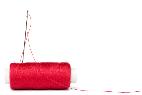 Red bobbins of thread - Photo, Image