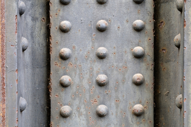 Placa de acero vieja con remaches
 - Foto, Imagen