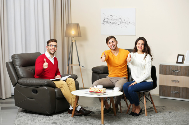 Young couple with family psychologist - Foto, Bild