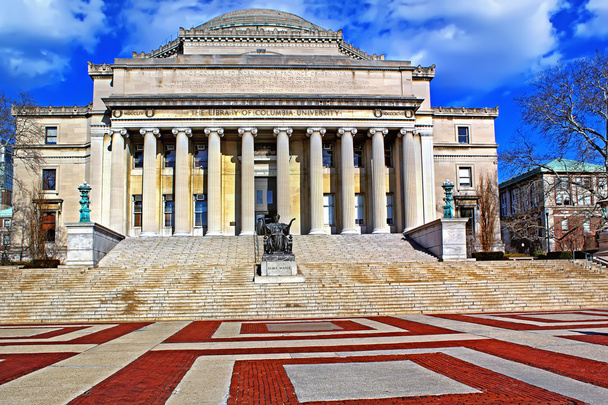Columbia University w Nowym Jorku w błękitne niebo - Zdjęcie, obraz