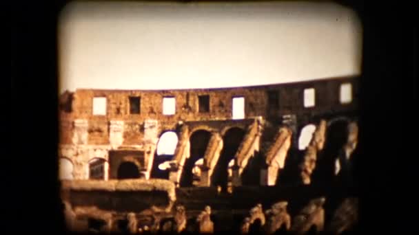 Beelden van de Romeinse colesseum genomen in 1955 - Video