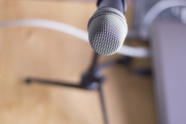 Στούντιο στο σπίτι φωνή μικρόφωνο σε περίπτερο - Φωτογραφία, εικόνα