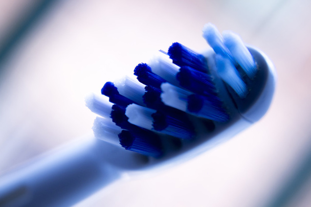 Cepillo de dientes eléctrico de higiene dental
 - Foto, Imagen