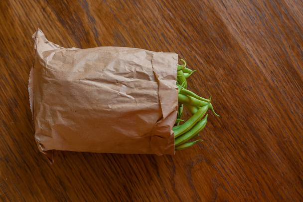 Papírový sáček zelené fazolky - Fotografie, Obrázek