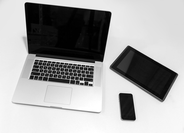 Vue de la tablette, téléphone et ordinateur portable
 - Photo, image