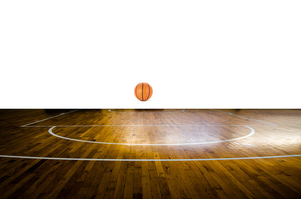 Basketbalveld met bal - Foto, afbeelding