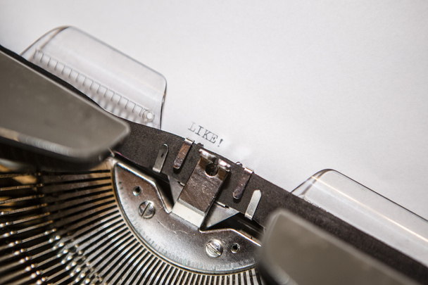 alte Schreibmaschine mit Text wie - Foto, Bild