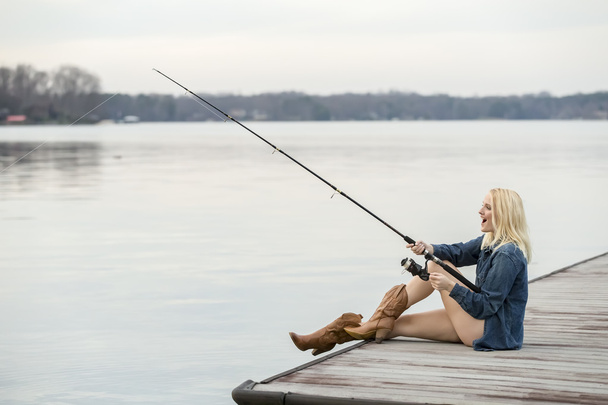 Mladá žena rybář - Fotografie, Obrázek