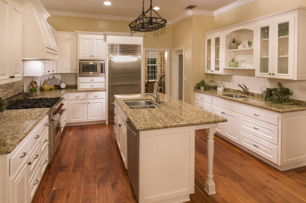 Hermoso interior de cocina personalizada
 - Foto, imagen