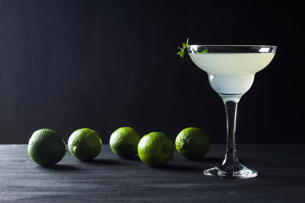 Cocktail in margarita glass - Foto, Imagen