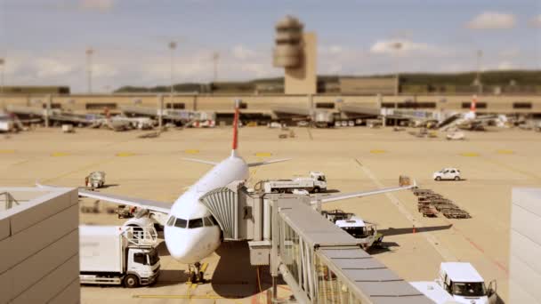 repülőtér repülőgép közlekedése - Felvétel, videó
