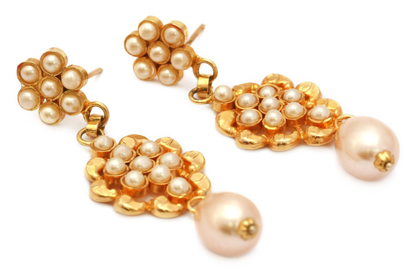 Σκουλαρίκια από χρυσό και μαργαριτάρια - Φωτογραφία, εικόνα