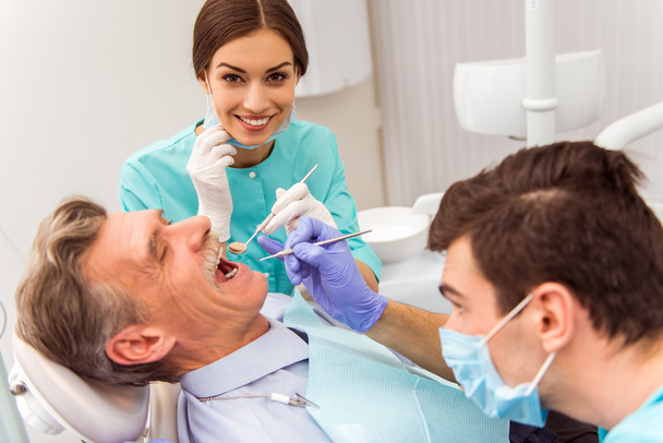 Studio dentistico professionale
 - Foto, immagini