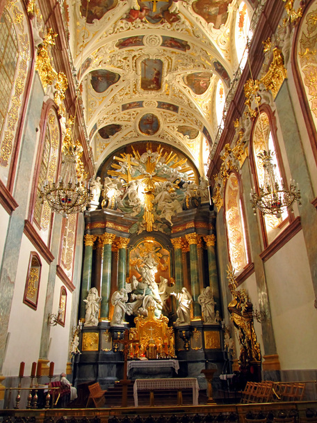 wnętrze Bazyliki na Jasnej Górze w Częstochowie - Zdjęcie, obraz