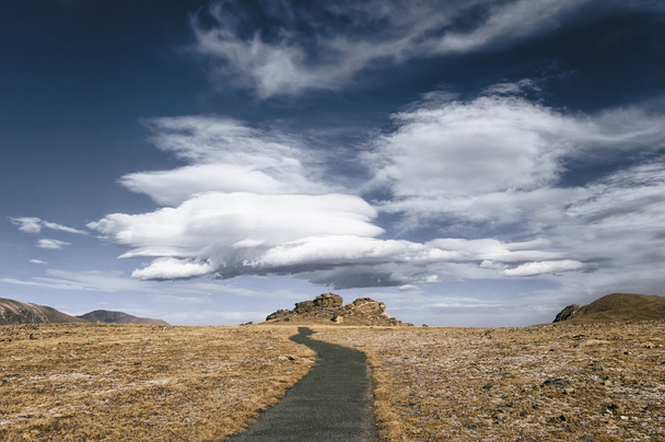 Краєвид в Скелястих горах Національного парку  - Фото, зображення