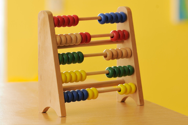 Abacus de madeira colorido
 - Foto, Imagem
