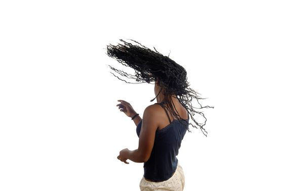 Fiatal fekete tinédzser nő táncol, - Fotó, kép