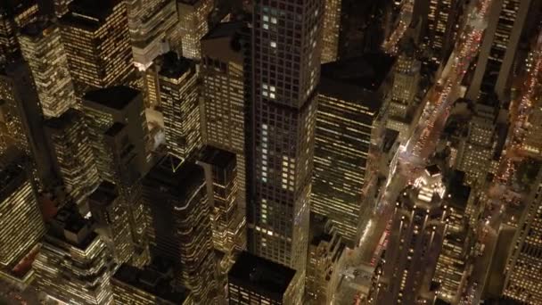 Nowojorska panorama miasta nocą - Materiał filmowy, wideo