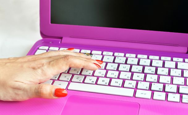 Нажатие кнопок на клавиатуре
 - Фото, изображение