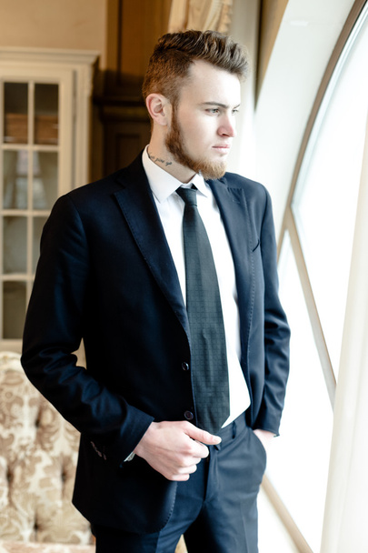 handsome young business man - Foto, afbeelding