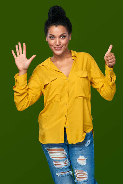 Woman showing six fingers - Fotó, kép