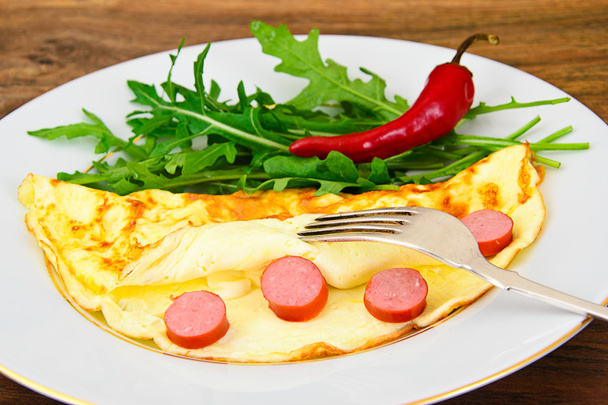 Alimentos saludables y dietéticos: Huevos revueltos con verduras
 - Foto, imagen