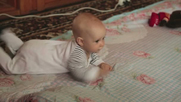 Six month baby girl - Materiał filmowy, wideo