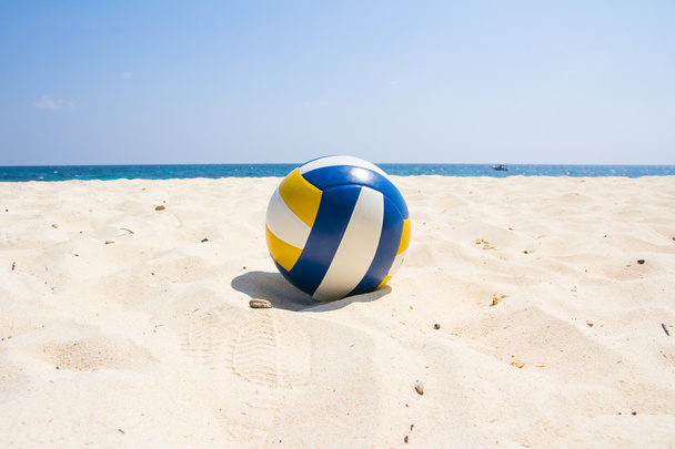 Volleyball am Strand  - Foto, Bild